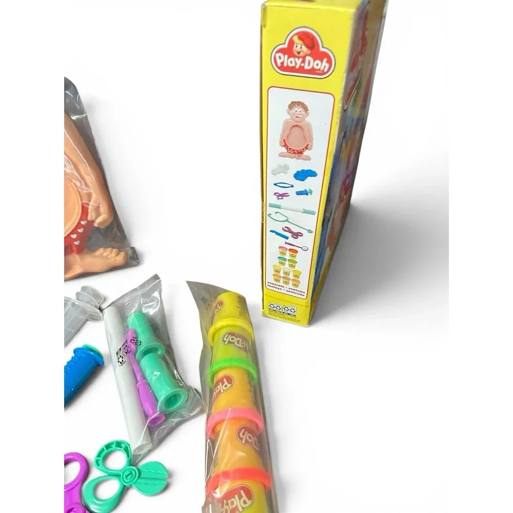 Play-Doh Playdoh Operation Style Classic Clinic Play Set Medical Doctor Open Box